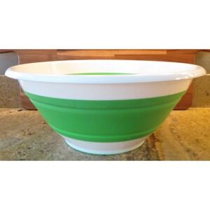 The Pampered Chef 8 QT‎ Collapsible Serving Bowl Silicone Green & White ~NO LID~
